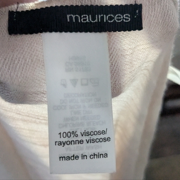 Maurices shawl one size fits most - Picture 4 of 4